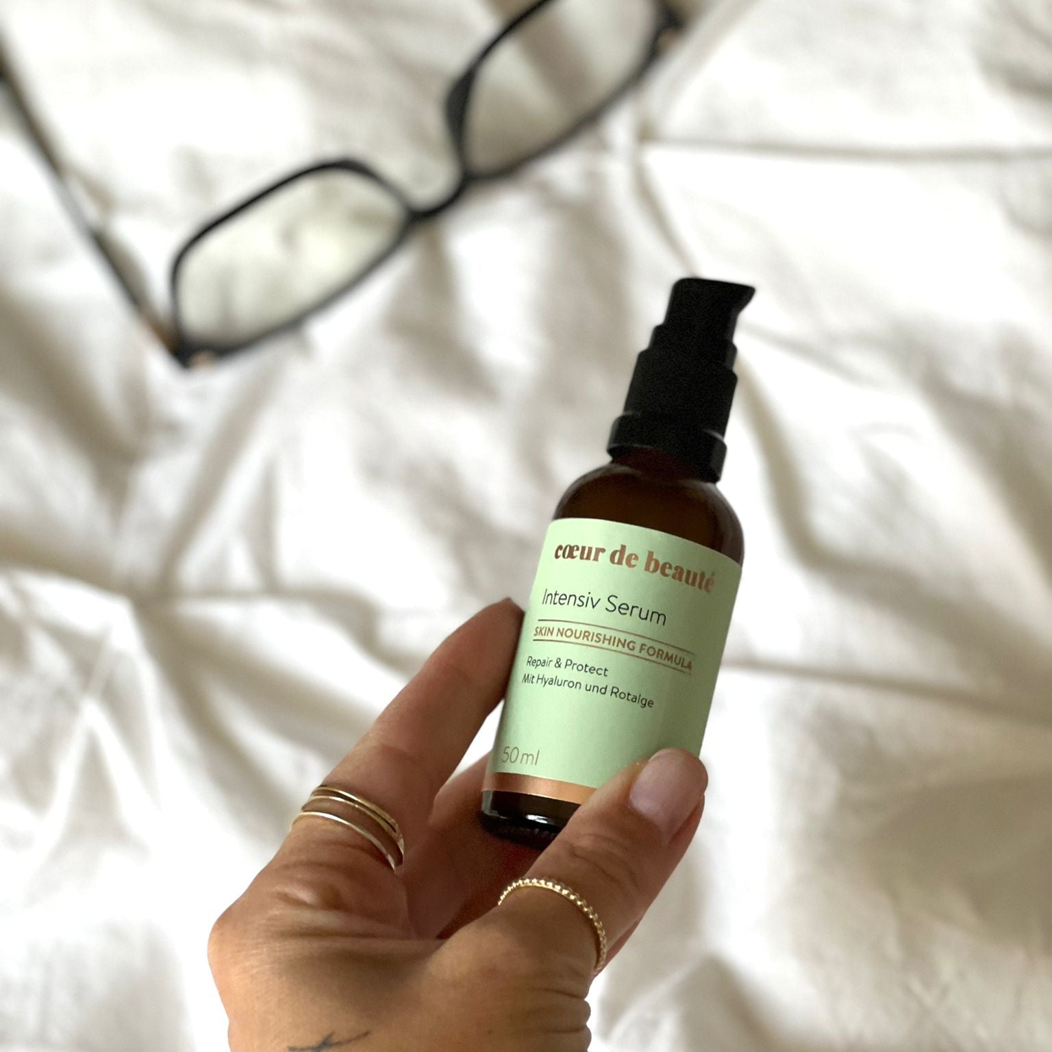 Serum mit Rotalge, Hyaluron und probiotika