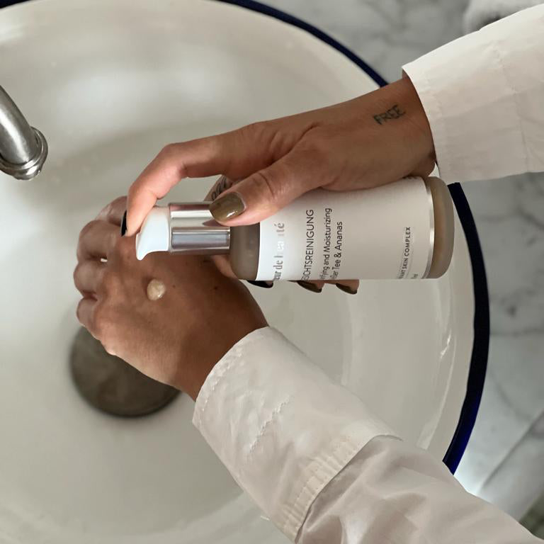 Gesichtsreinigung mit weißem Tee 6 Ananas von Coeur de beauté vegane Naturkosmetik aus Berlin