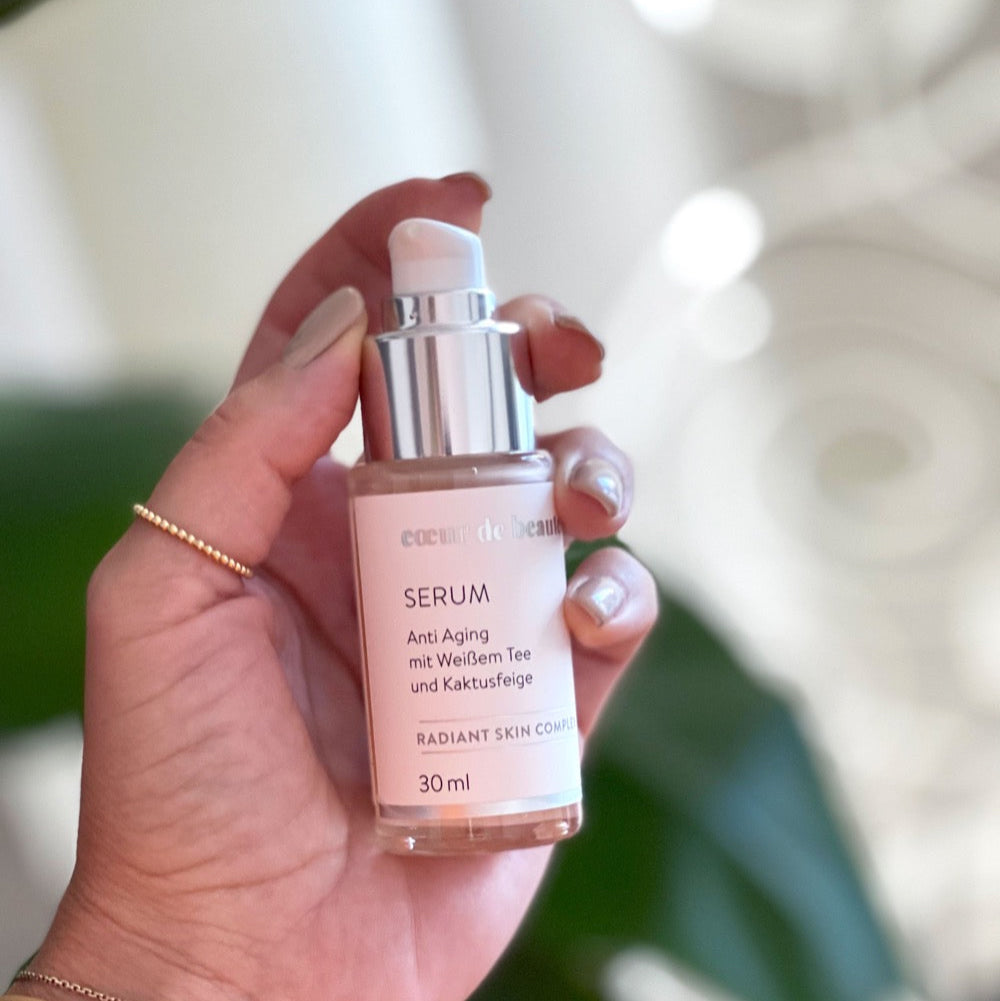 Anti Aging Serum mit weißem Tee und Kaktusfeige von coeur de beauté - vegane Naturkosmetik aus Berlin