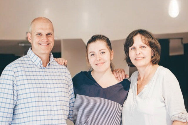 Gruppenbild der Familie hinter der Marke cœur de beauté.