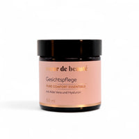 Freisteller der Aloe Vera & Hyaluron Gesichtspflege von cœur de beauté als feuchtigkeitsspendende, duftstofffreie Pflege für sensible Haut.