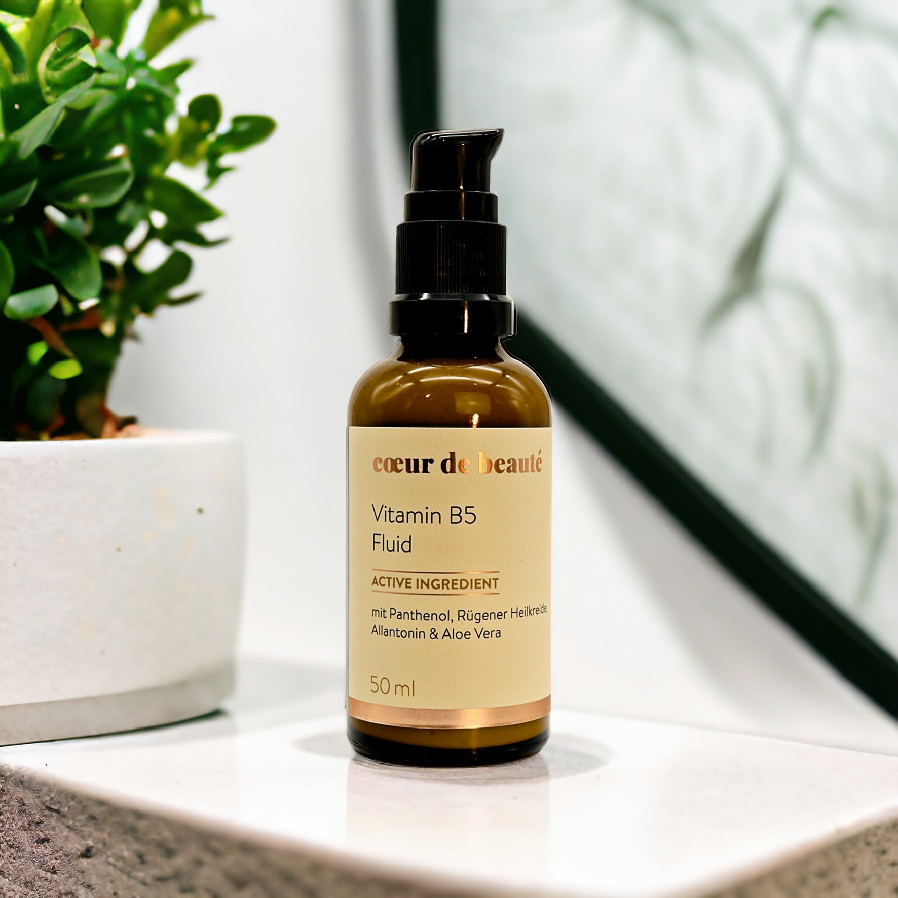 Vitamin B5 Fluid mit Panthenol für sensible Haut, lindert Rötungen, bei Rosacea